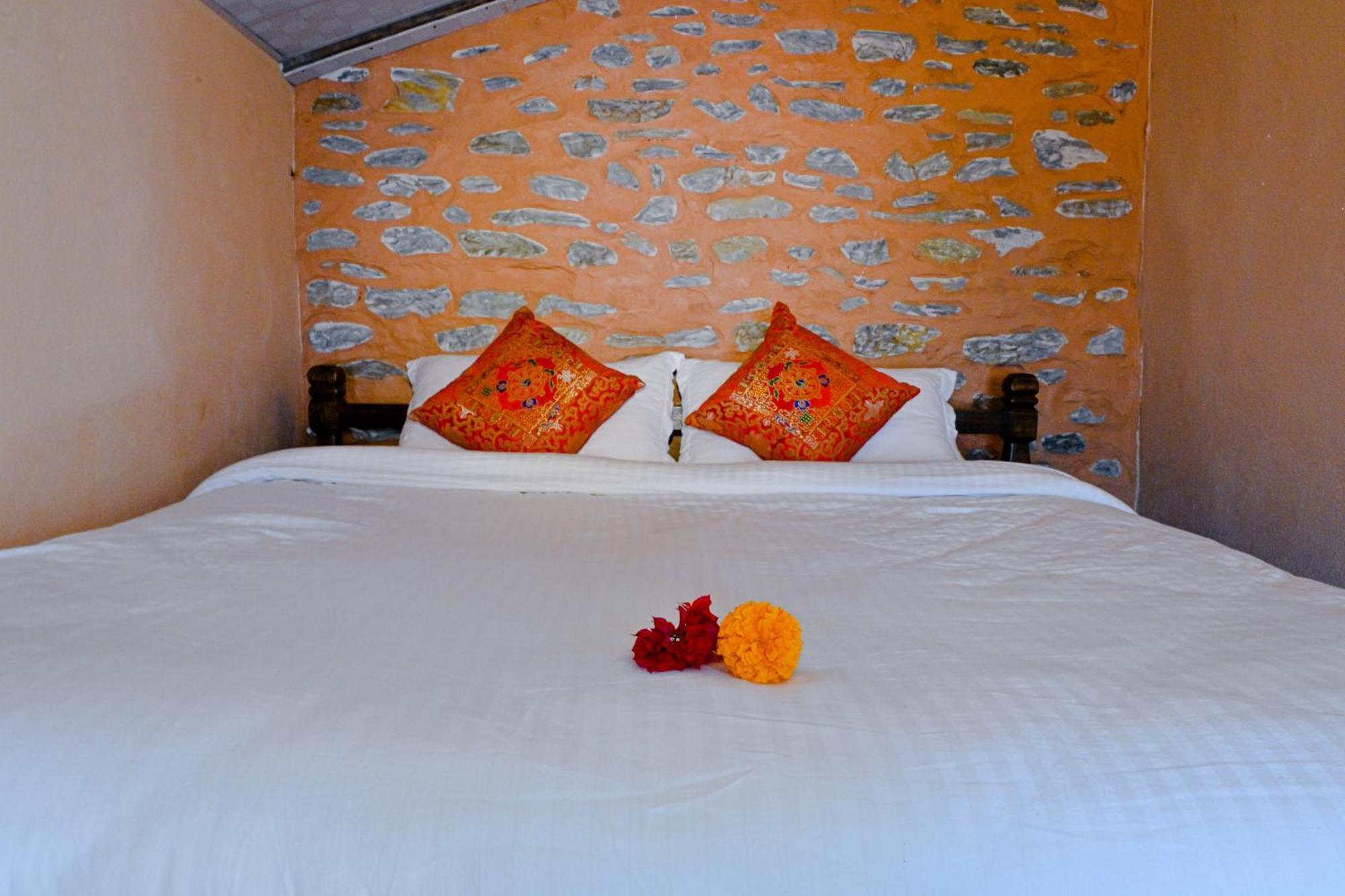 Village Homestay With Culture And Nature โพคารา ภายนอก รูปภาพ